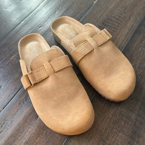 Tan Slip-On Clogs